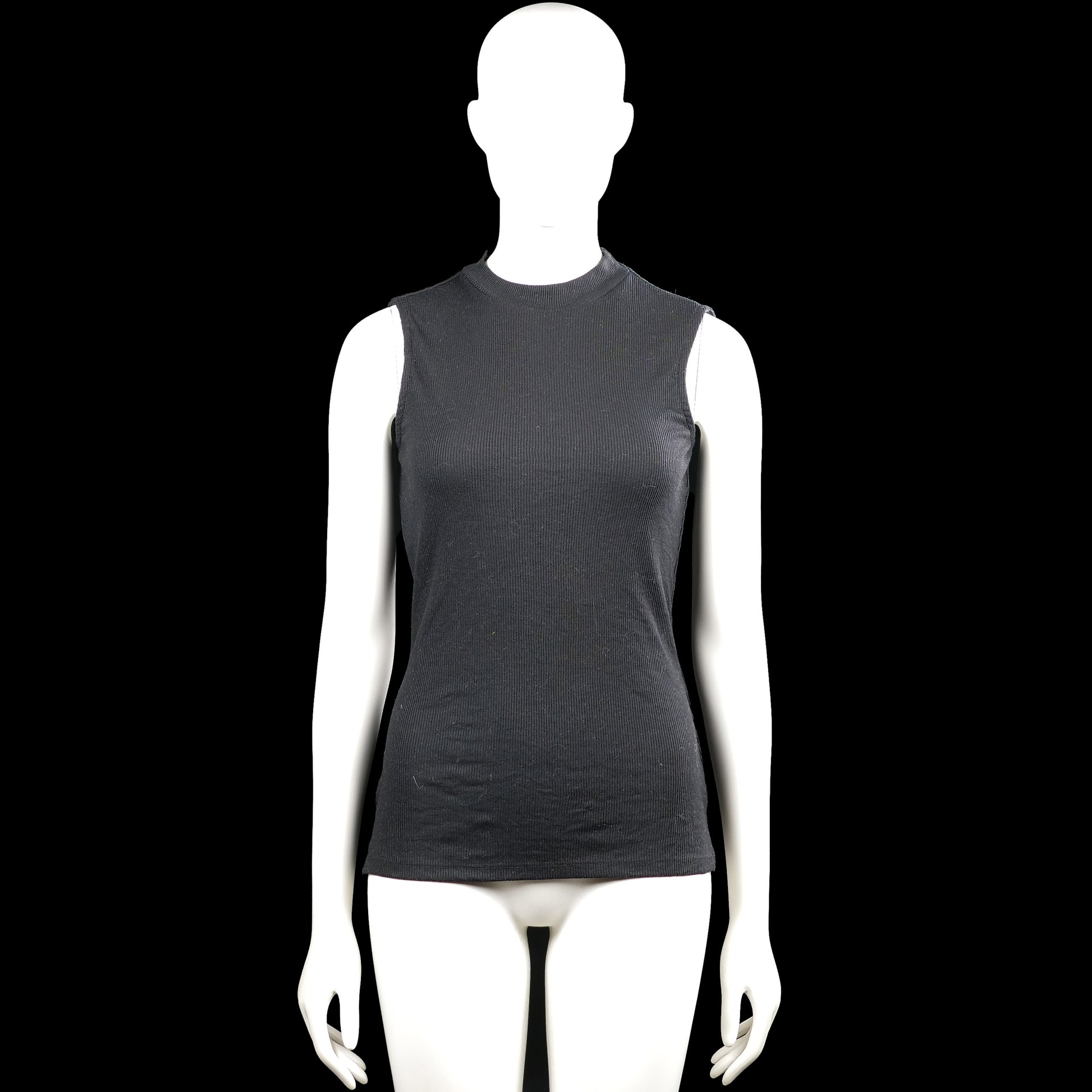 157 - Tank top - Black - Size M - Black solid sleeveless top with a mock neck. Straight hem with side slits.