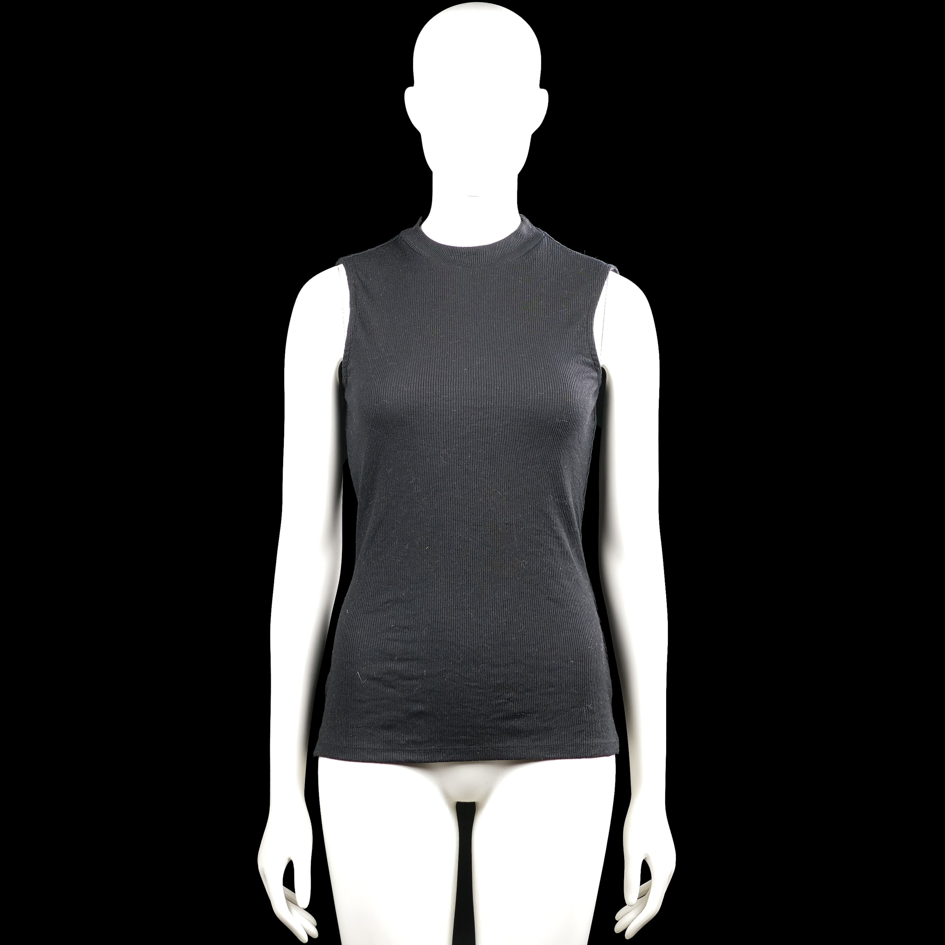 157 - Tank top - Black - Size M - Black solid sleeveless top with a mock neck. Straight hem with side slits.