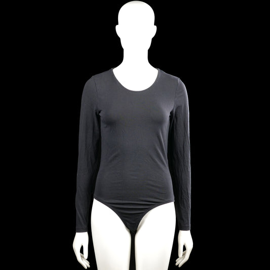 Zalando - Bodysuit - Black - Size M - Black solid long-sleeve top with a scoop neckline and plain cuffs. Curved hem with a bodysuit-style bottom.