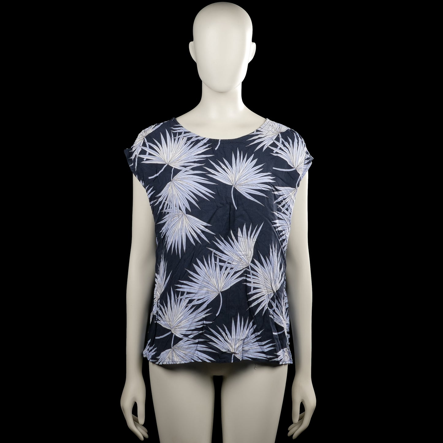 Tank top - Navy & Light Gray - Size M - Navy and light gray top with an allover leaf pattern and short sleeves. Scoop neckline with crisscross straps at the back and a straight hem.