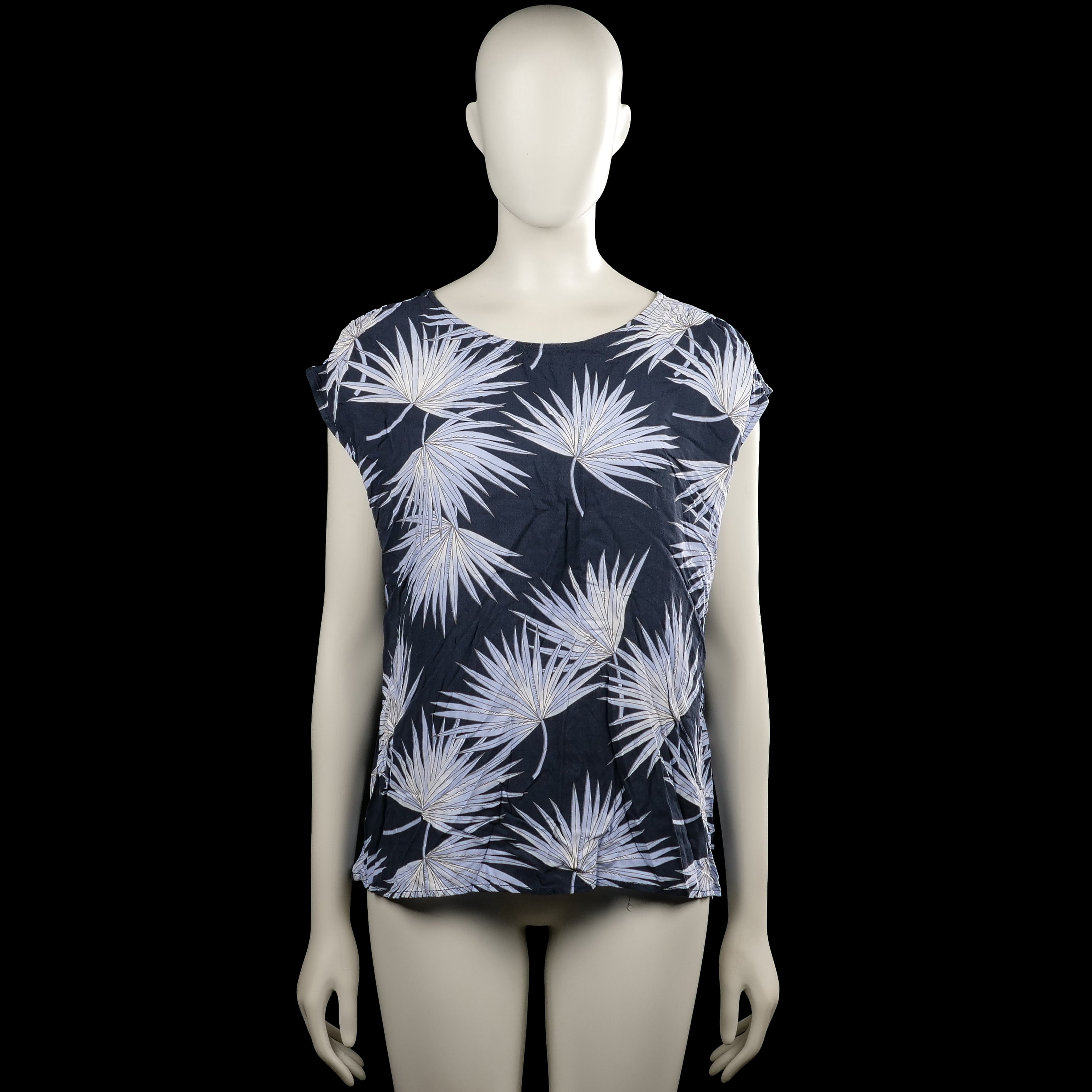 Tank top - Navy & Light Gray - Size M - Navy and light gray top with an allover leaf pattern and short sleeves. Scoop neckline with crisscross straps at the back and a straight hem.
