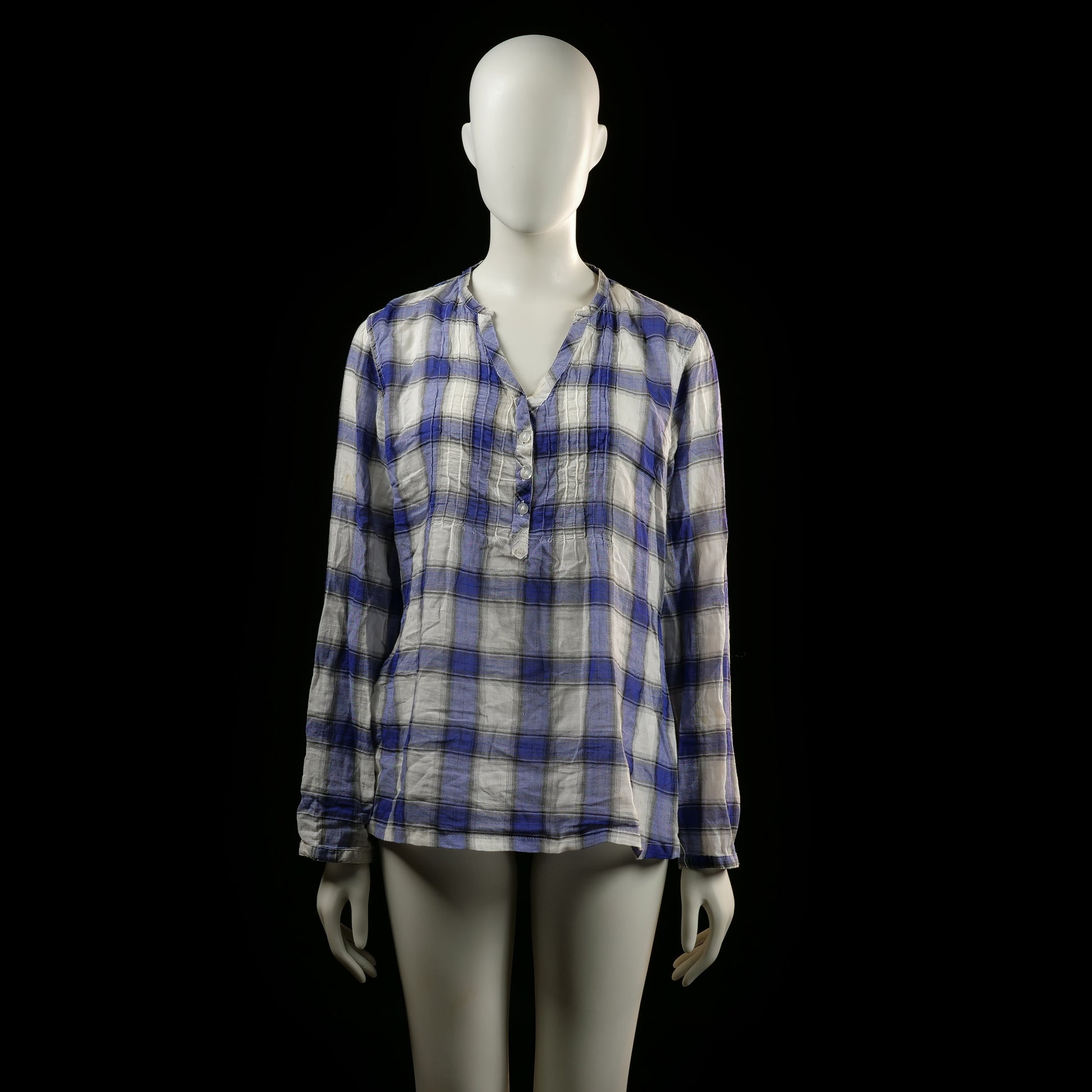 Hema - Blouse - White - Size M - Long-sleeved plaid top with a loose fit, featuring a banded collar and partial button placket. Pattern consists of blue and white large checks.