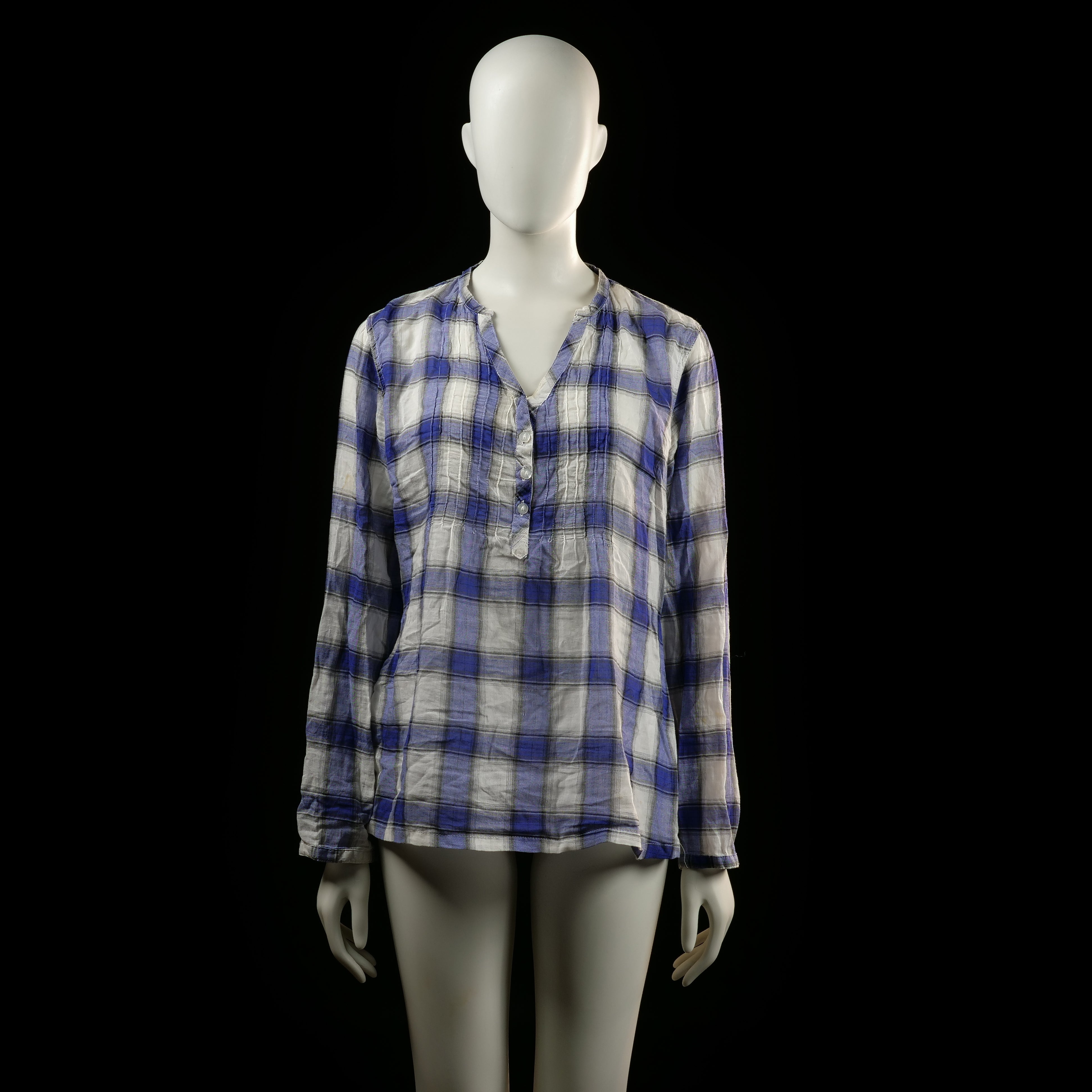 Hema - Blouse - White - Size M - Long-sleeved plaid top with a loose fit, featuring a banded collar and partial button placket. Pattern consists of blue and white large checks.