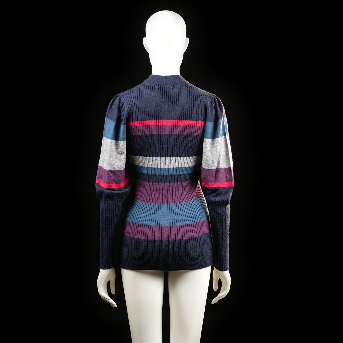 Sweater - Multicolored - Size L - (NEW)