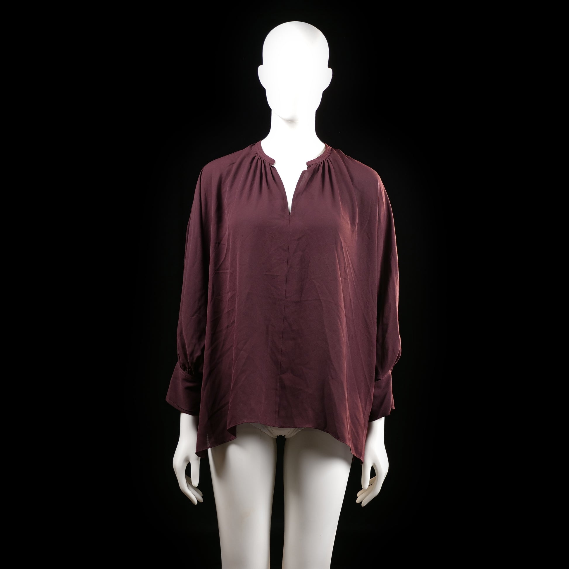 Wera - Blouse - Burgundy - Size 40 - Loose-fitting blouse with gathered detailing around the neckline and a split V-neck. Features voluminous long sleeves with buttoned cuffs.