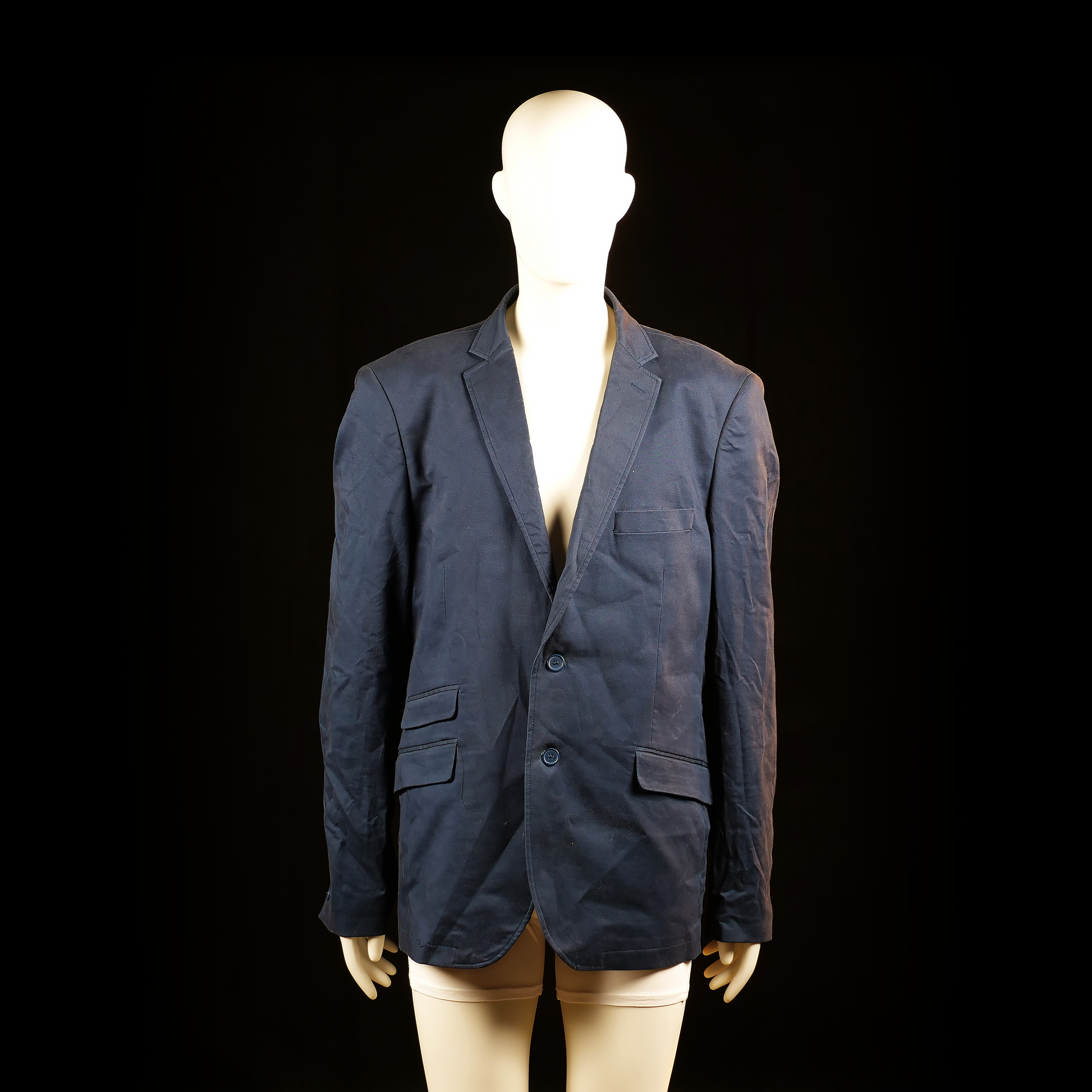 Ellos - Blazer - Navy - Size 58 - Classic two-button blazer with notched lapels and three front pockets, including one chest welt pocket and two flap pockets. Features button details on the sleeve cuffs.