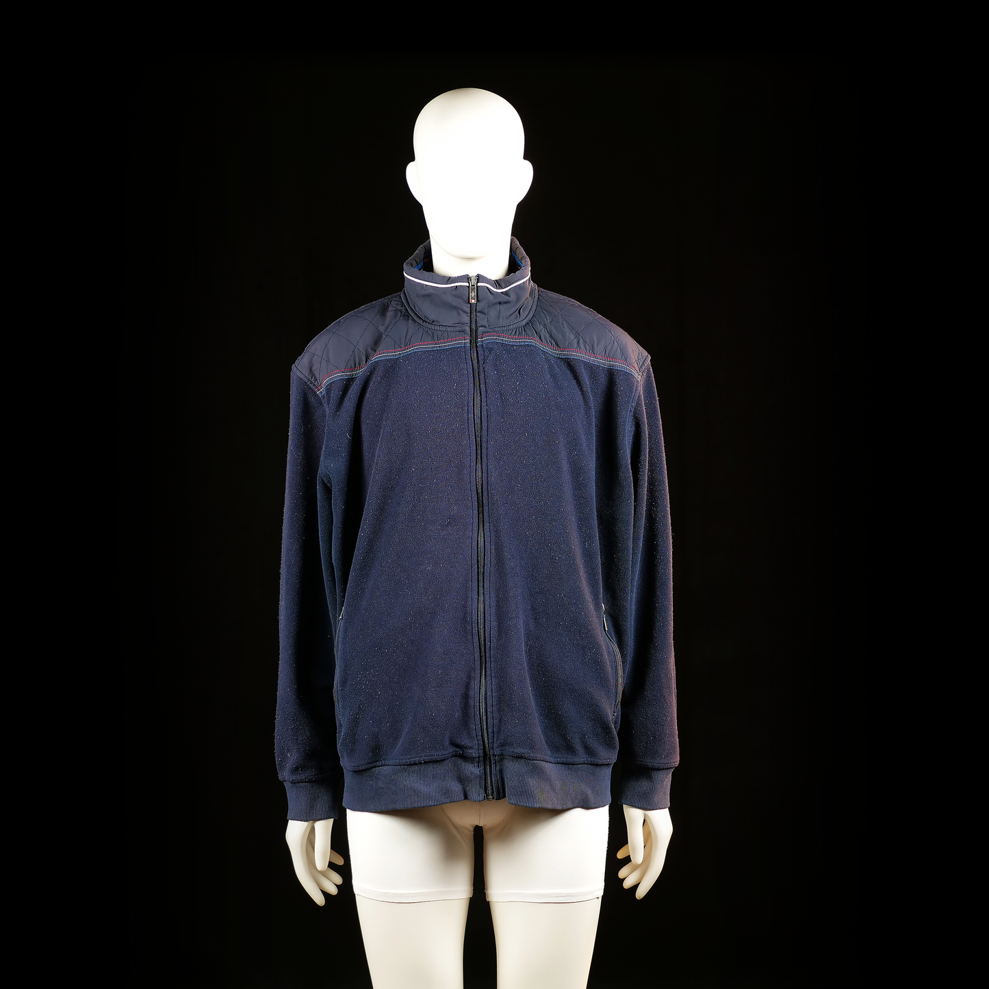 Adventure Line - Fleece jacket - Navy - Size 3XL - Navy fleece jacket with quilted nylon shoulder panels and a full front zipper. Red piping runs across the upper chest and shoulder line.