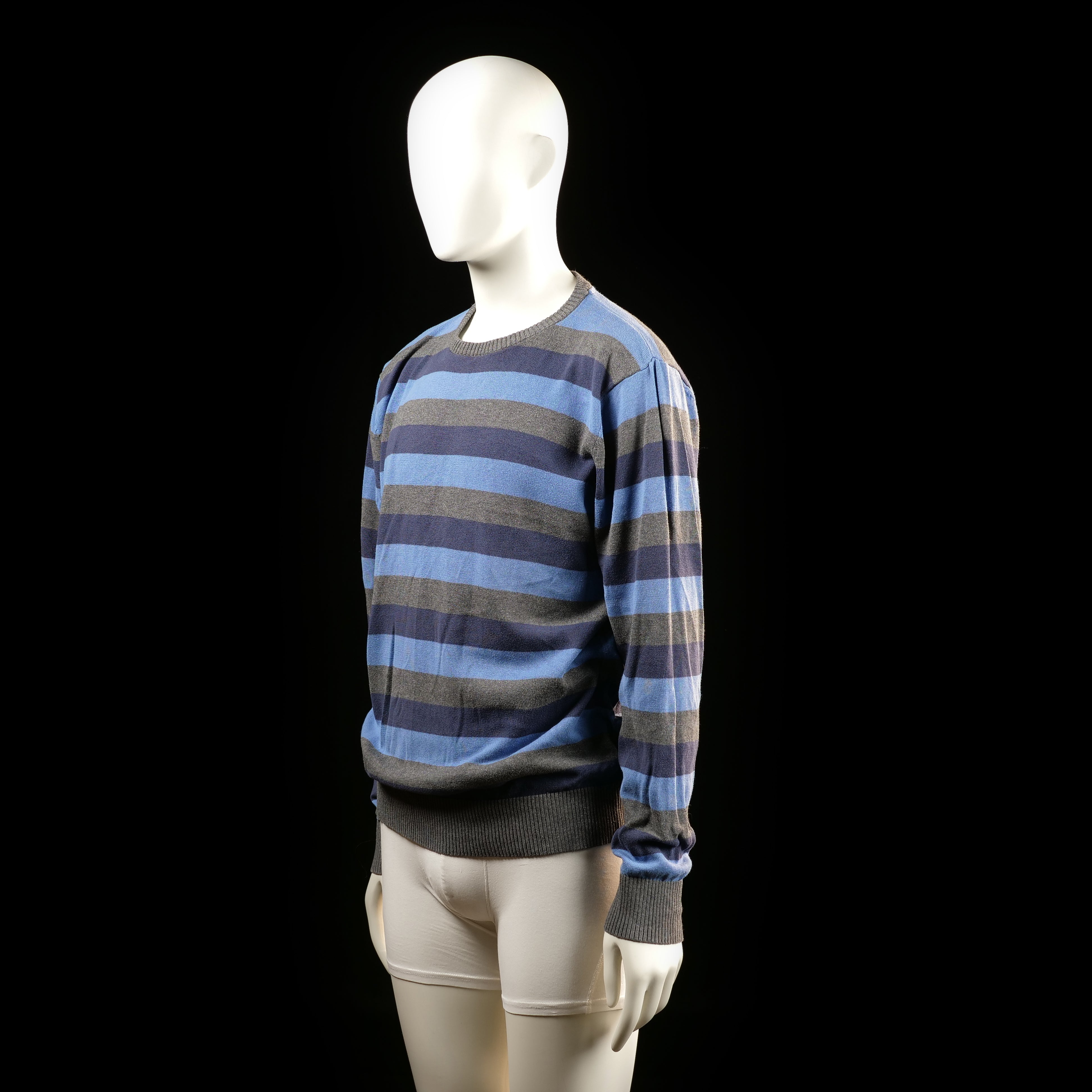 Sweater - Light Blue & Dark Gray - Size L