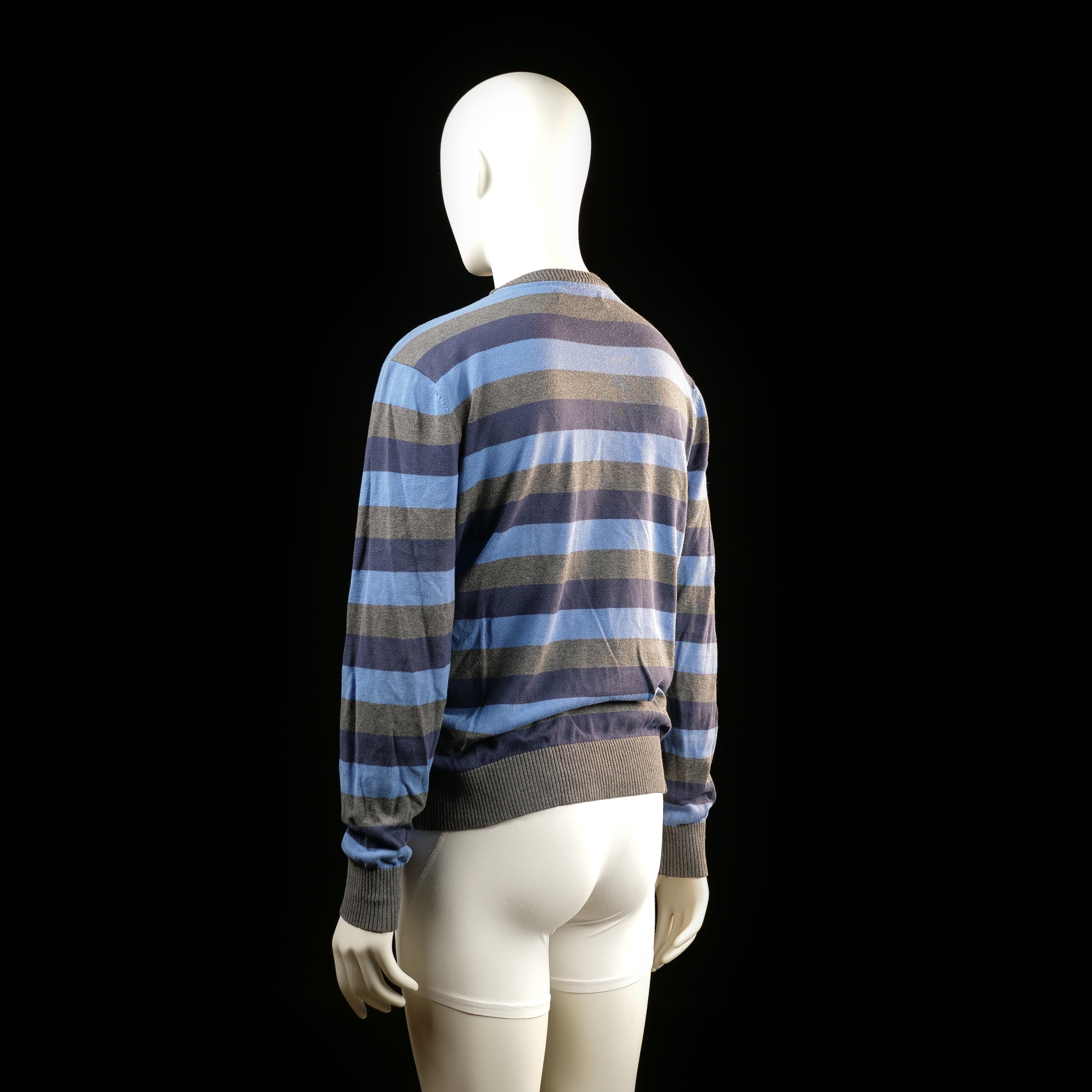 Sweater - Light Blue & Dark Gray - Size L