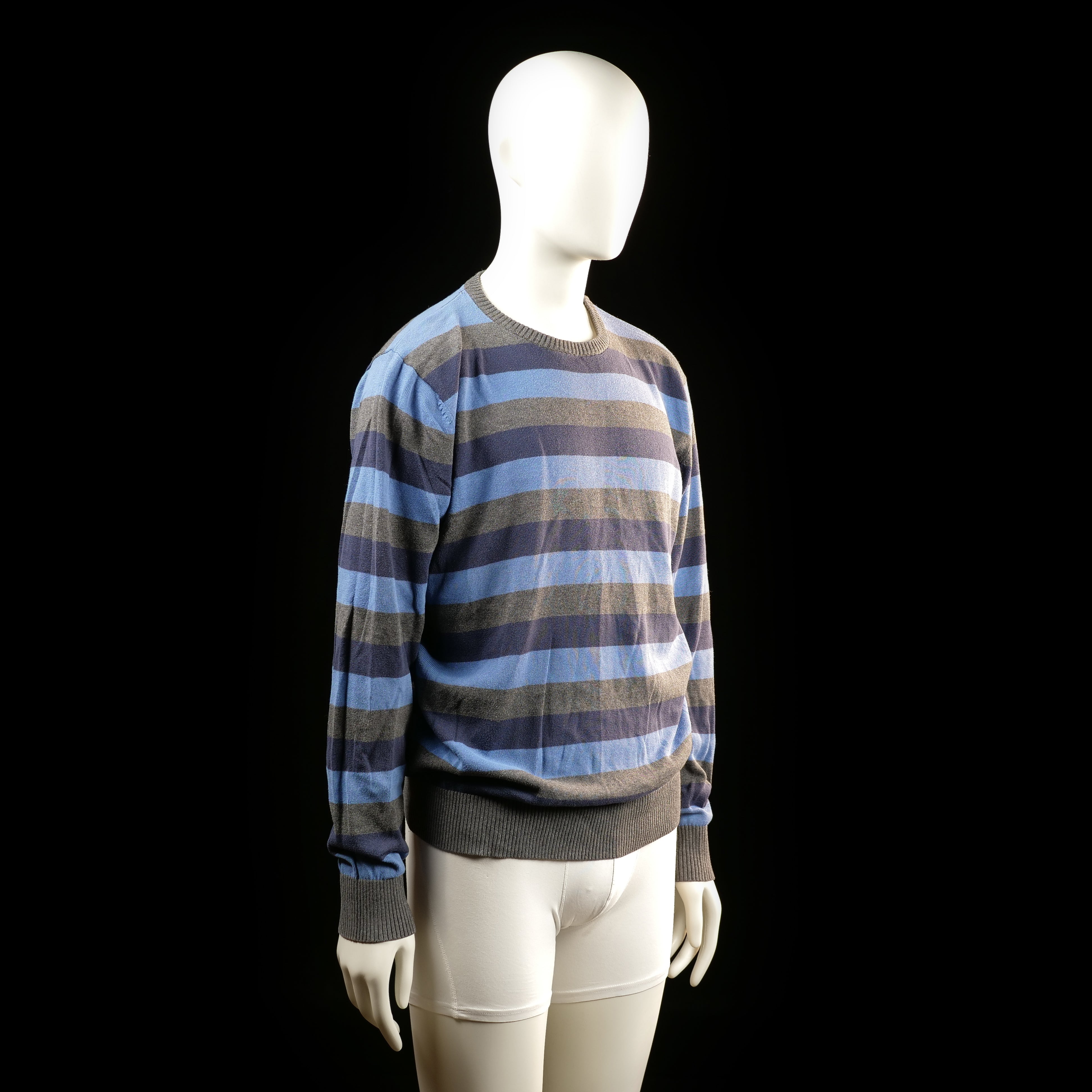 Sweater - Light Blue & Dark Gray - Size L