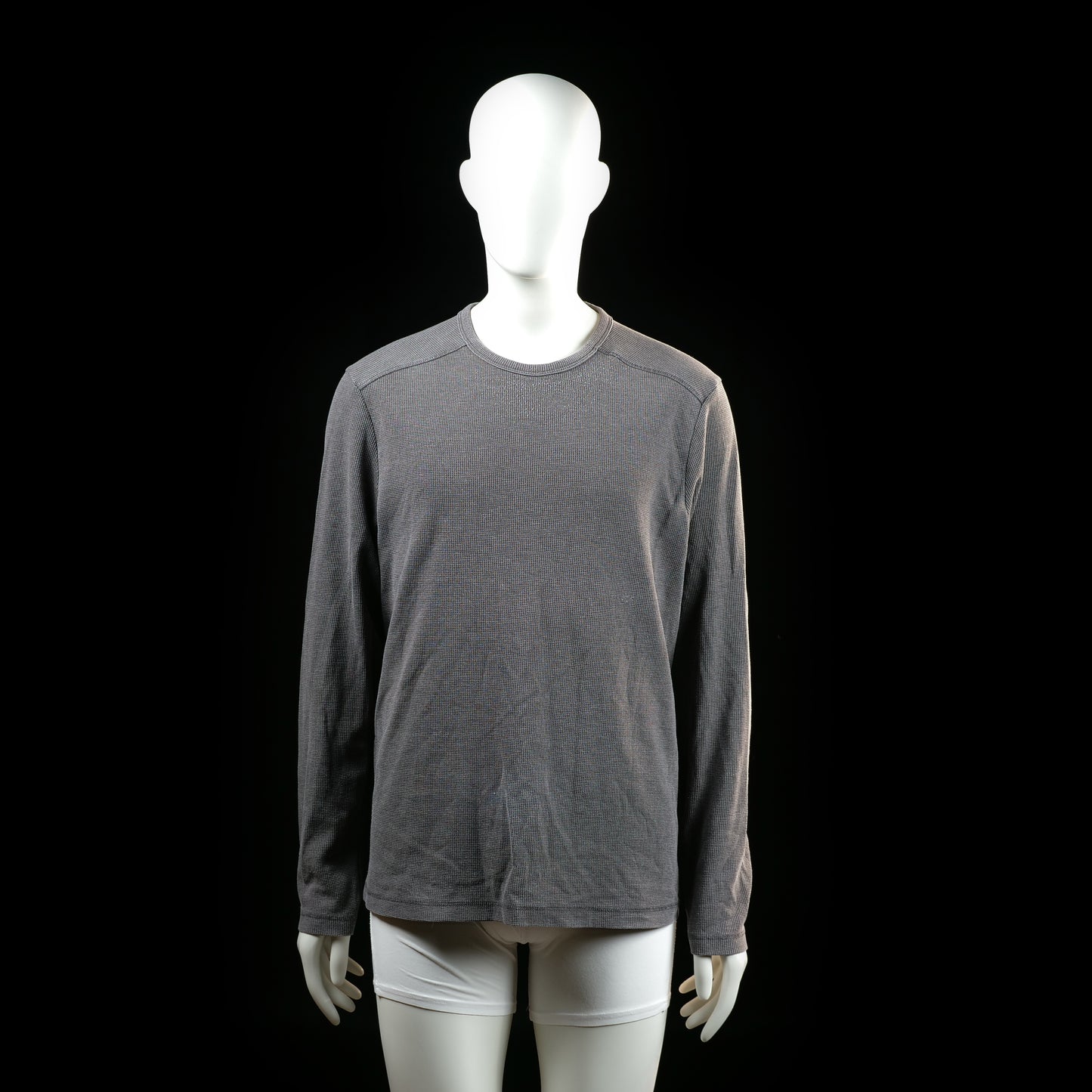 H&M - Long-sleeve top - Gray - Size L - Solid-colored long-sleeve top with a round neckline and no visible fastenings or design elements. Features a straight hem and slight seam detailing at the shoulders.