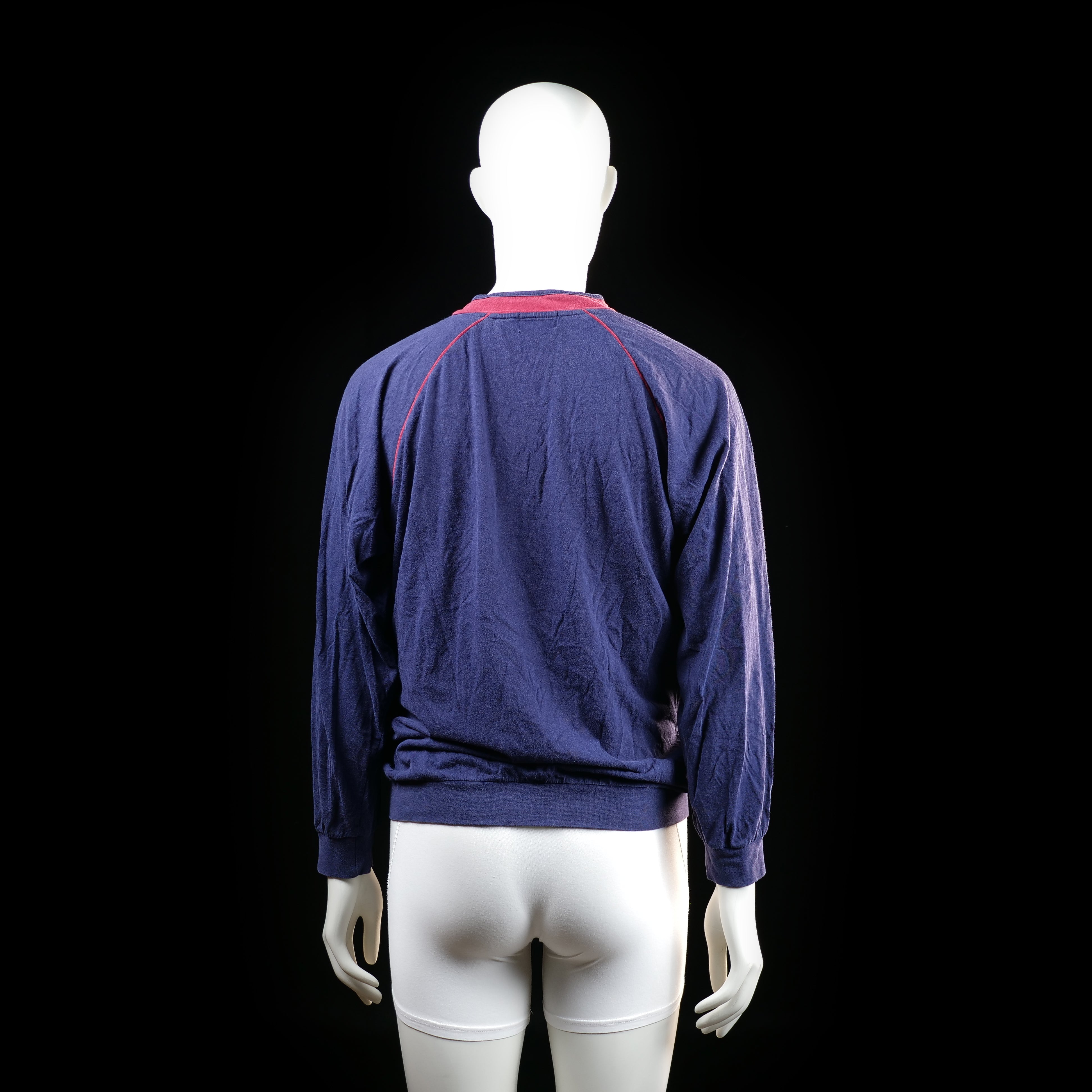 Sweatshirt - Navy & Red - Size M