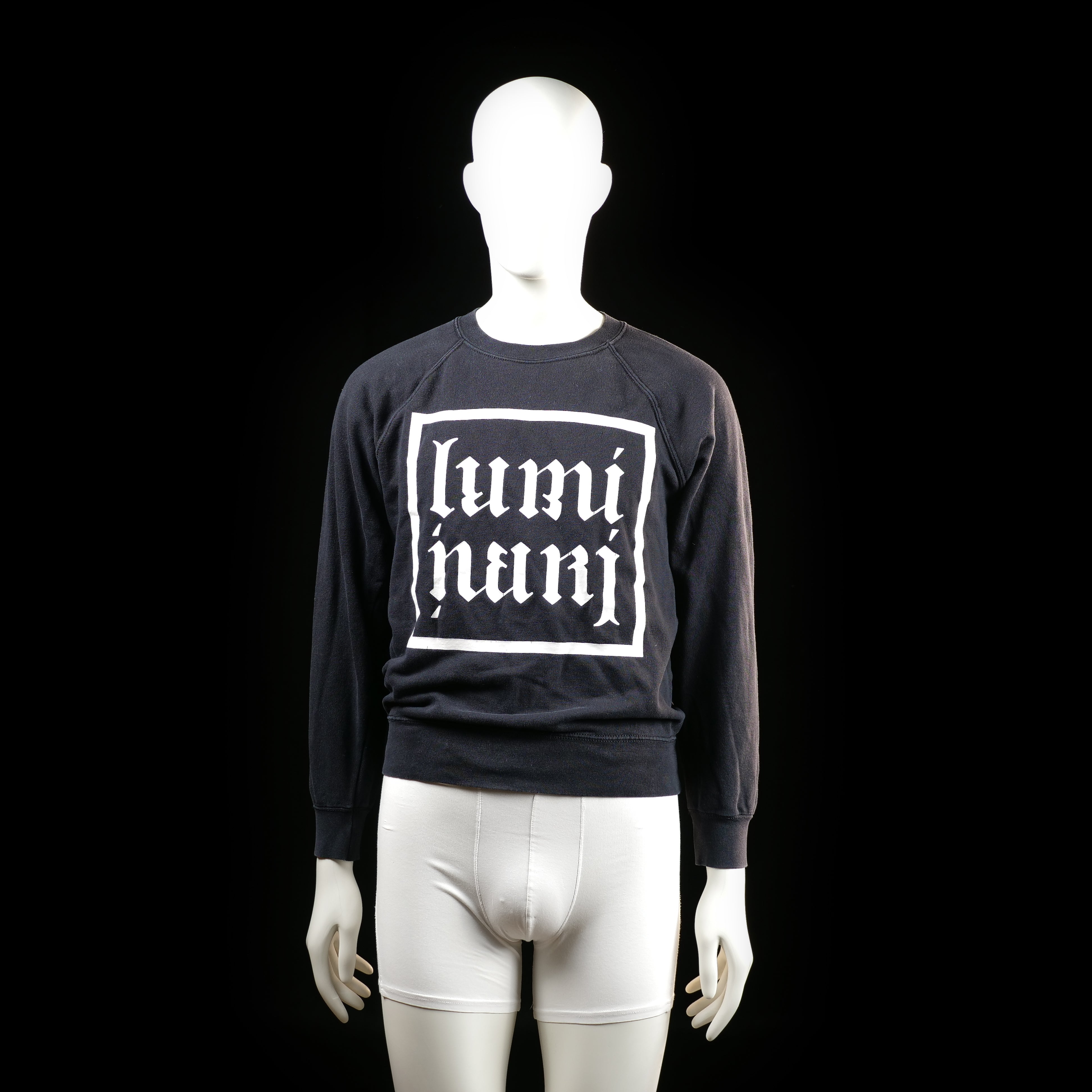 Fruit Of The Loom - Sweatshirt - Black & White - Size S - Crewneck sweatshirt with ribbed cuffs and hem. Front features a large white square print with bold blackletter-style typography.