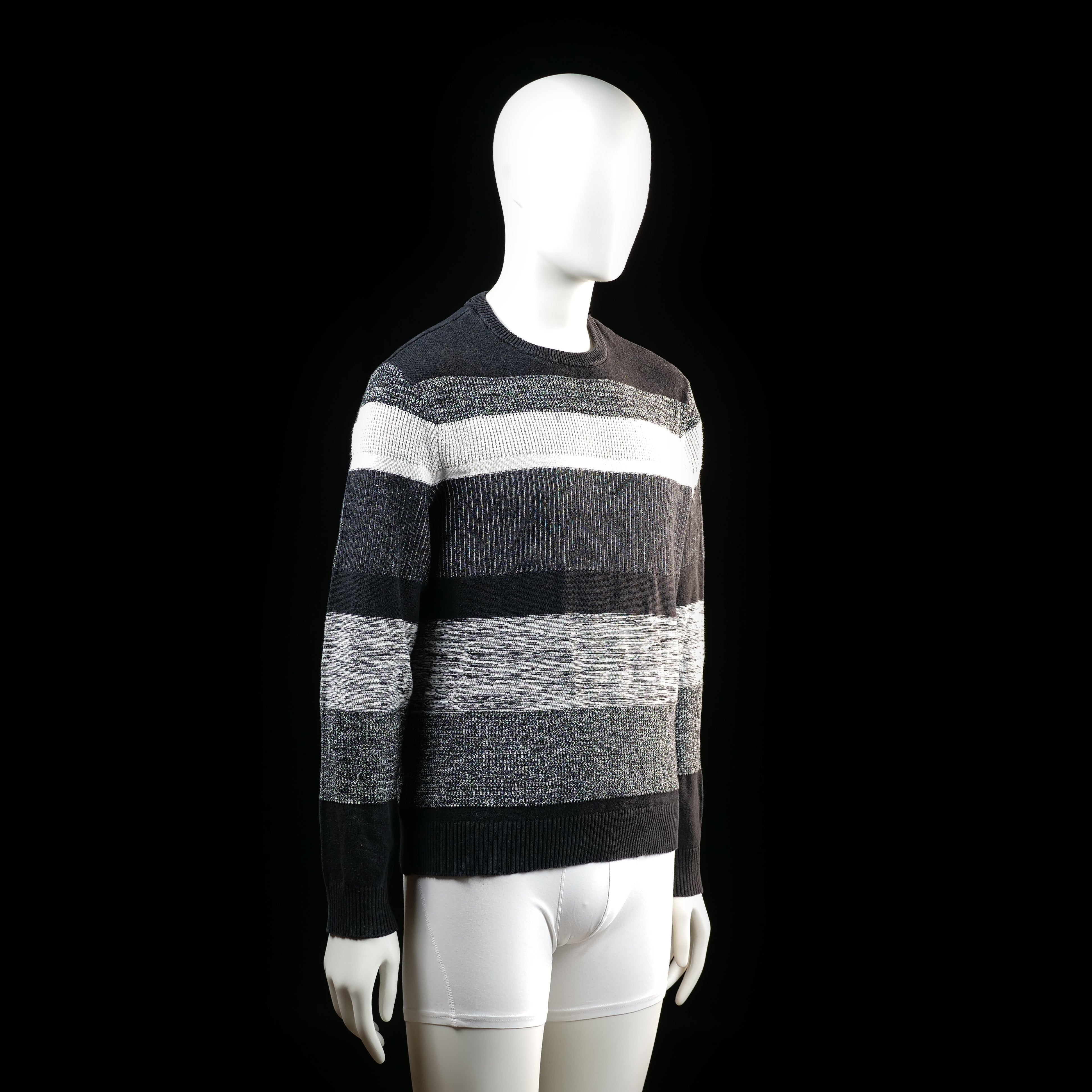 Sweater - White & Charcoal - Size L