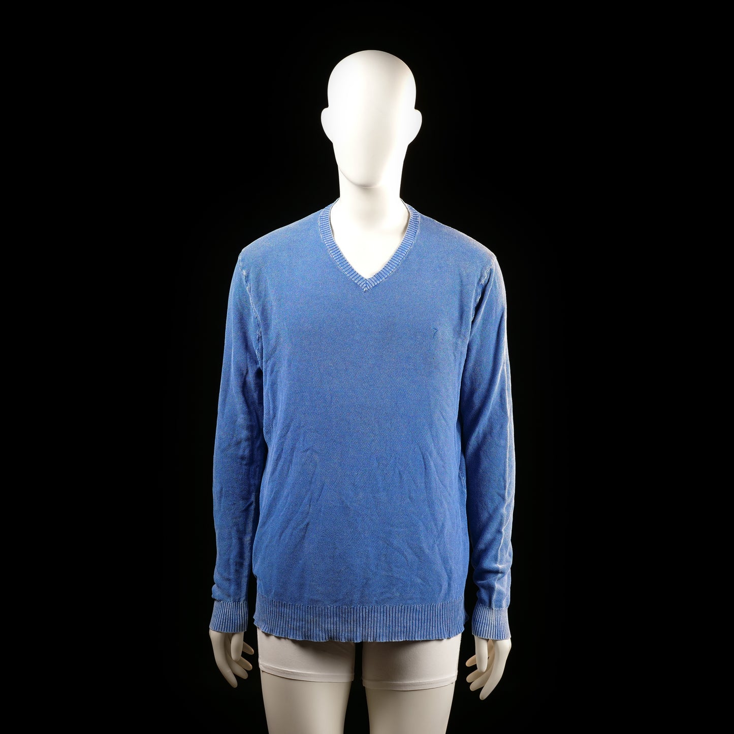 Strömberg - Sweater - Light Blue - Size M - Long-sleeve lightweight sweater with a V-neckline and ribbed cuffs and hem. Solid and unpatterned throughout.