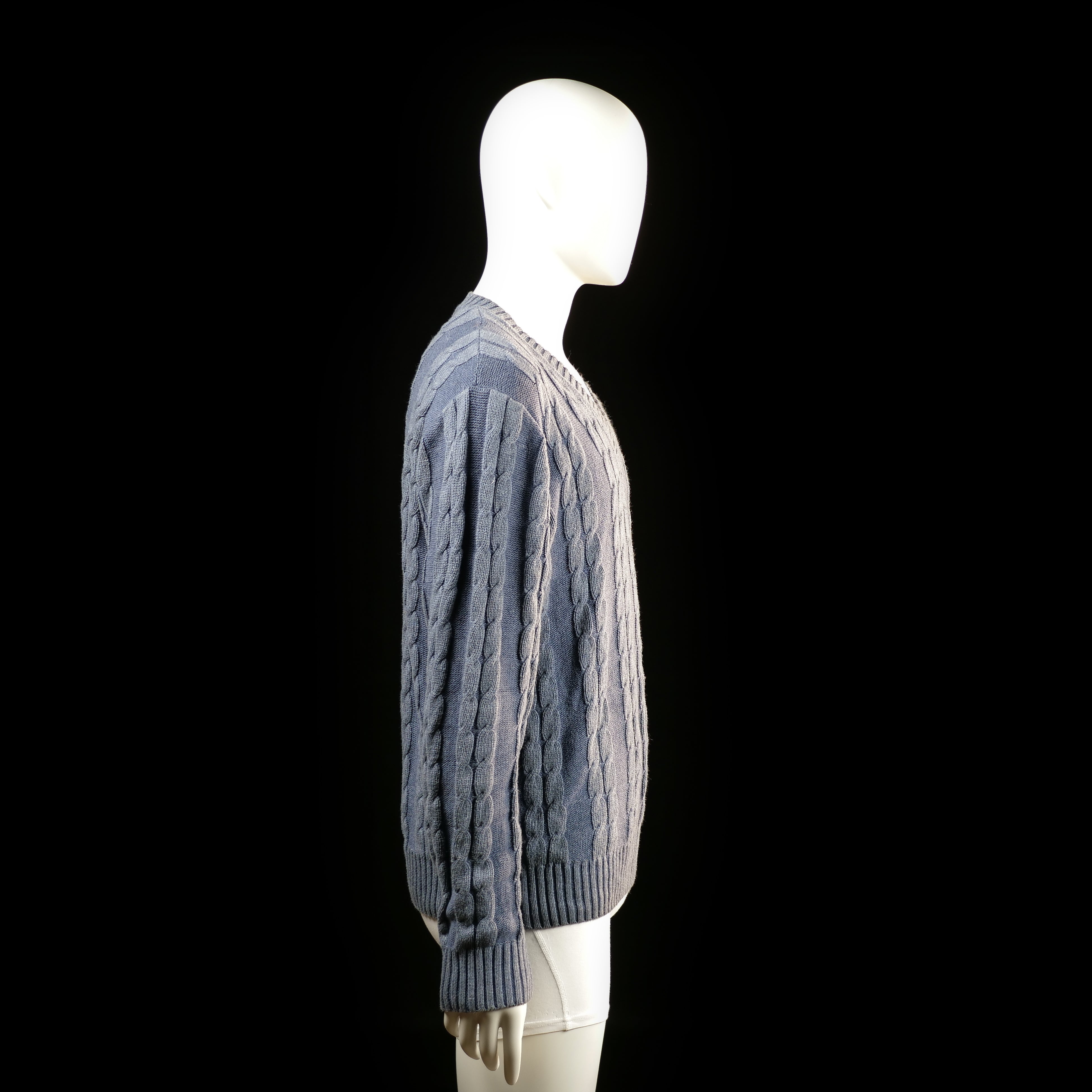 Sweater - Gray - Size L