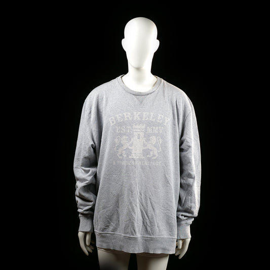 Berkeley - Sweatshirt - Light Gray - Size 3XL - Oversized light gray crewneck sweatshirt with ribbed cuffs and hem. Features a large faded front print with text and a crest design.