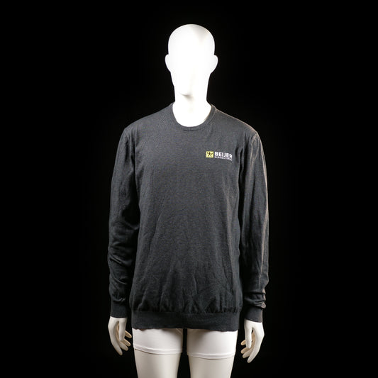 Cutter & Buck - Sweatshirt - Charcoal - Size XL - Long-sleeve top featuring ribbed cuffs and hem with a small logo print on the left chest. The fabric is solid with a visible dark heathered texture.