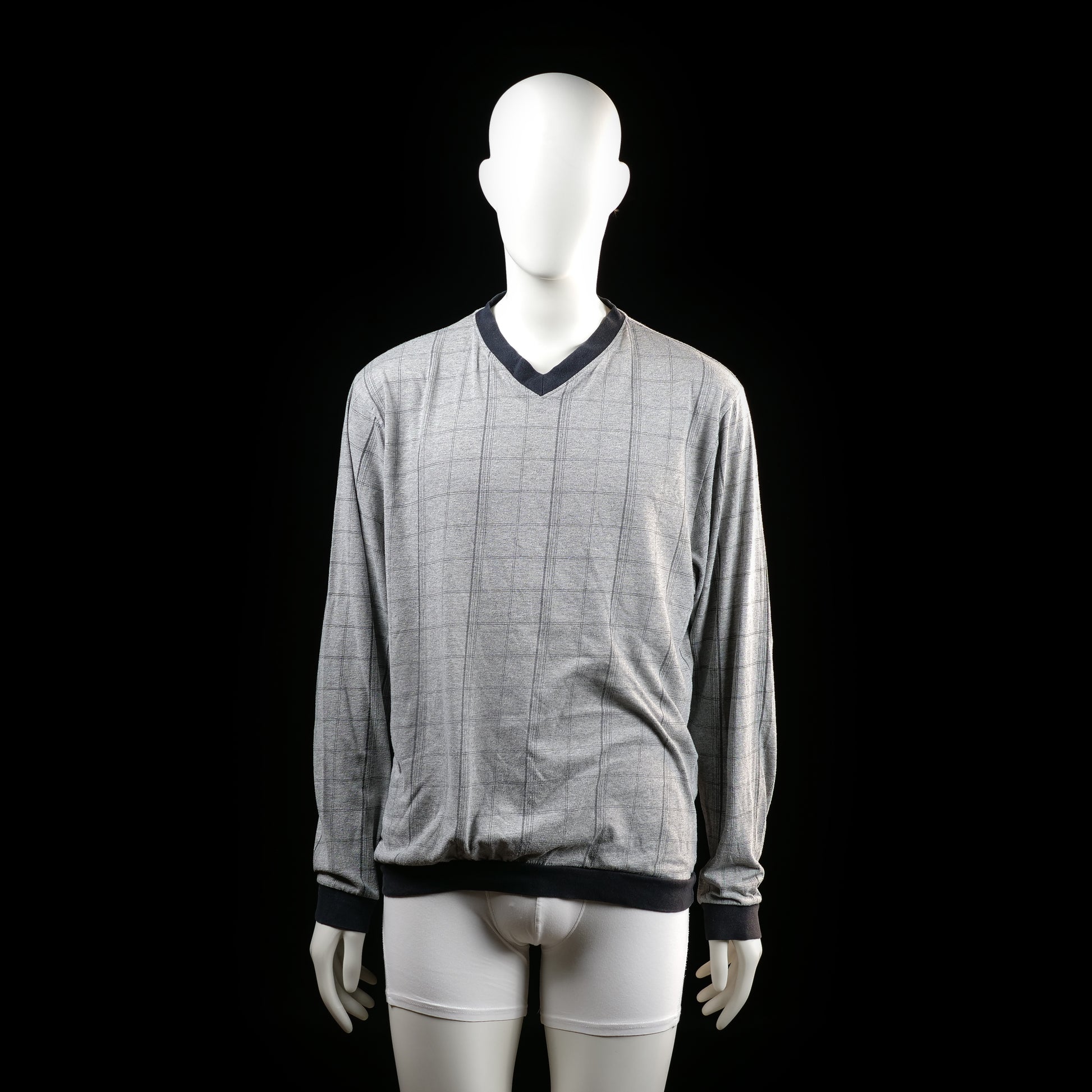 Identic - Sweater - Light Gray & Black - Size M - Long-sleeve top with a V-neckline and ribbed cuffs and hem in a contrasting dark color. Features an all-over thin vertical and horizontal line check pattern.