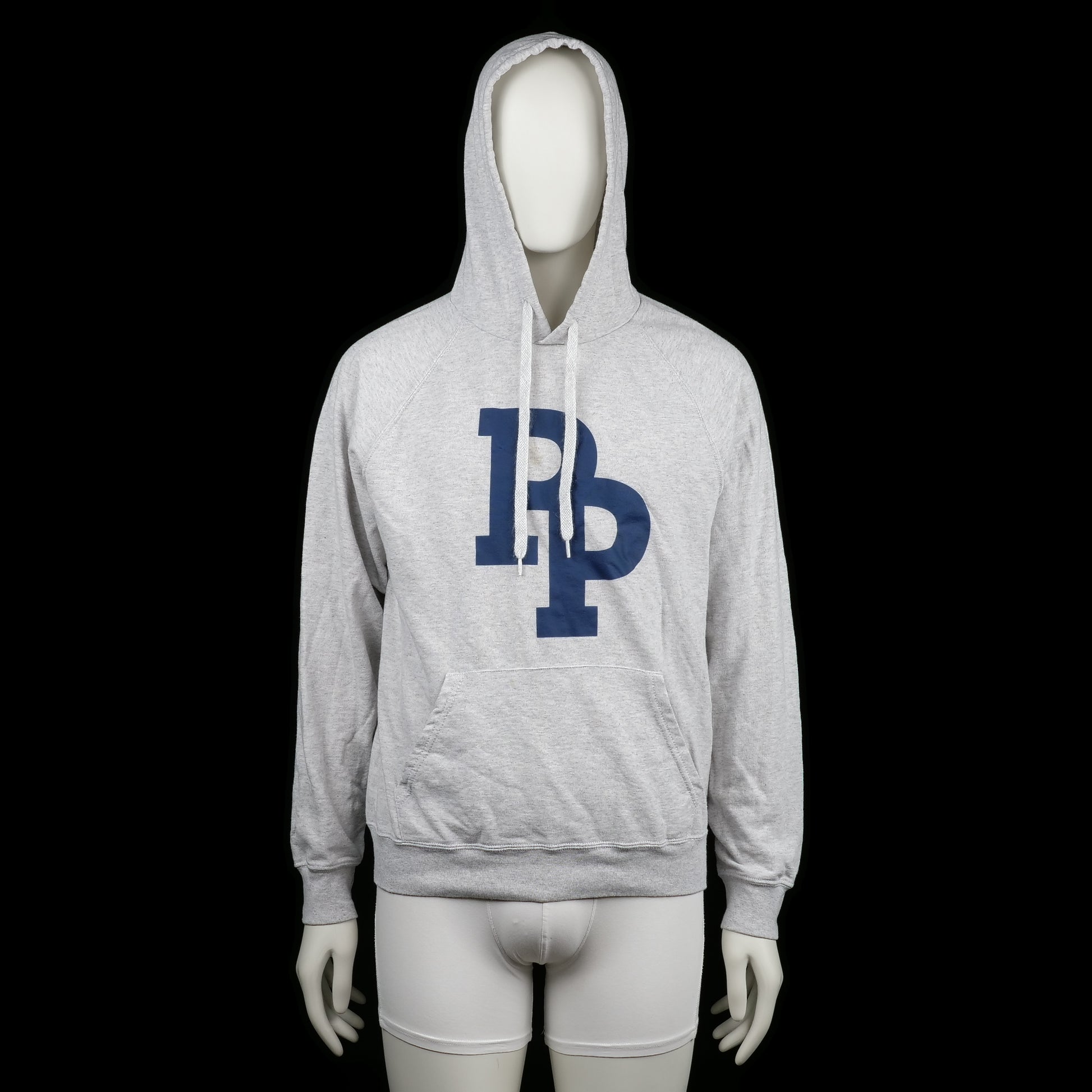 Fruit Of The Loom - Hoodie - Light Gray & Navy - Size M - Light gray hoodie with a navy blue "RP" print on the chest. Features a drawstring hood, kangaroo pocket and ribbed cuffs and hem.
