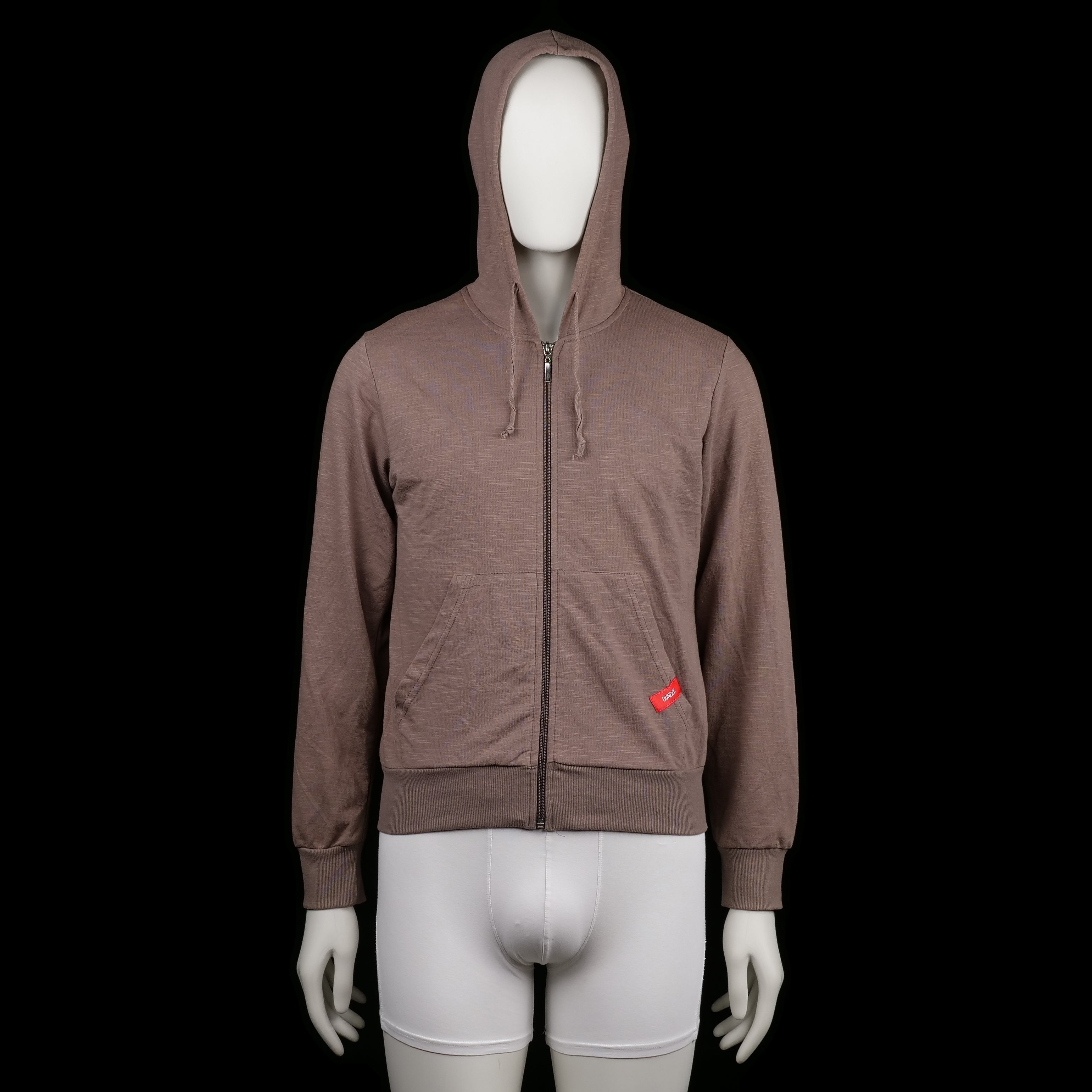 Dunder Sportswear - Hoodie - Brown - Size 42 - Brown zip-up hoodie with front kangaroo pockets and a drawstring-adjustable hood. Features ribbed cuffs and hem with a small red tag detail on the pocket.