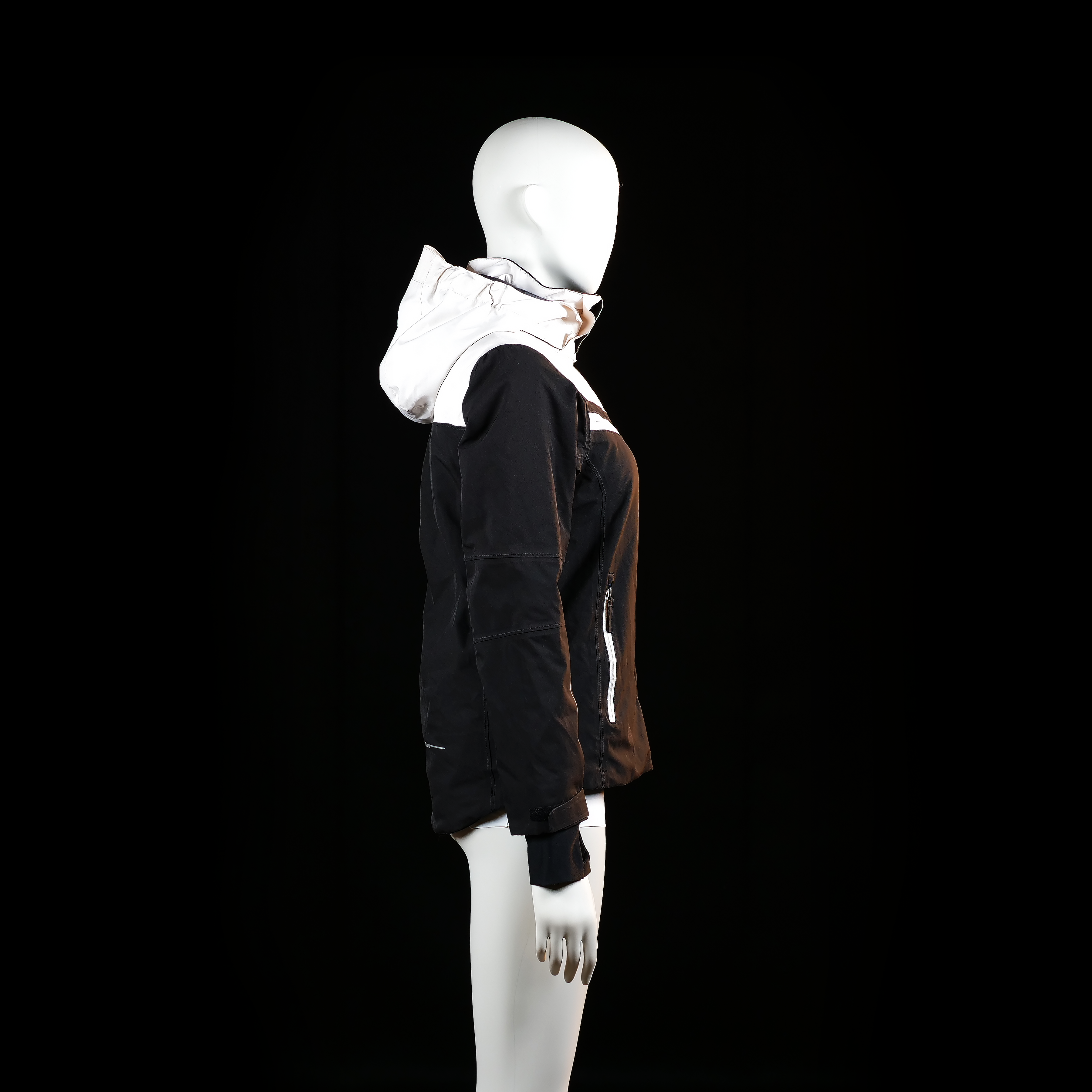 Windbreaker - Black & White - Size 158