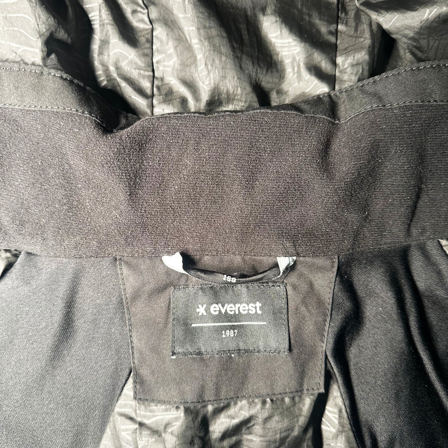 Windbreaker - Black & White - Size 158