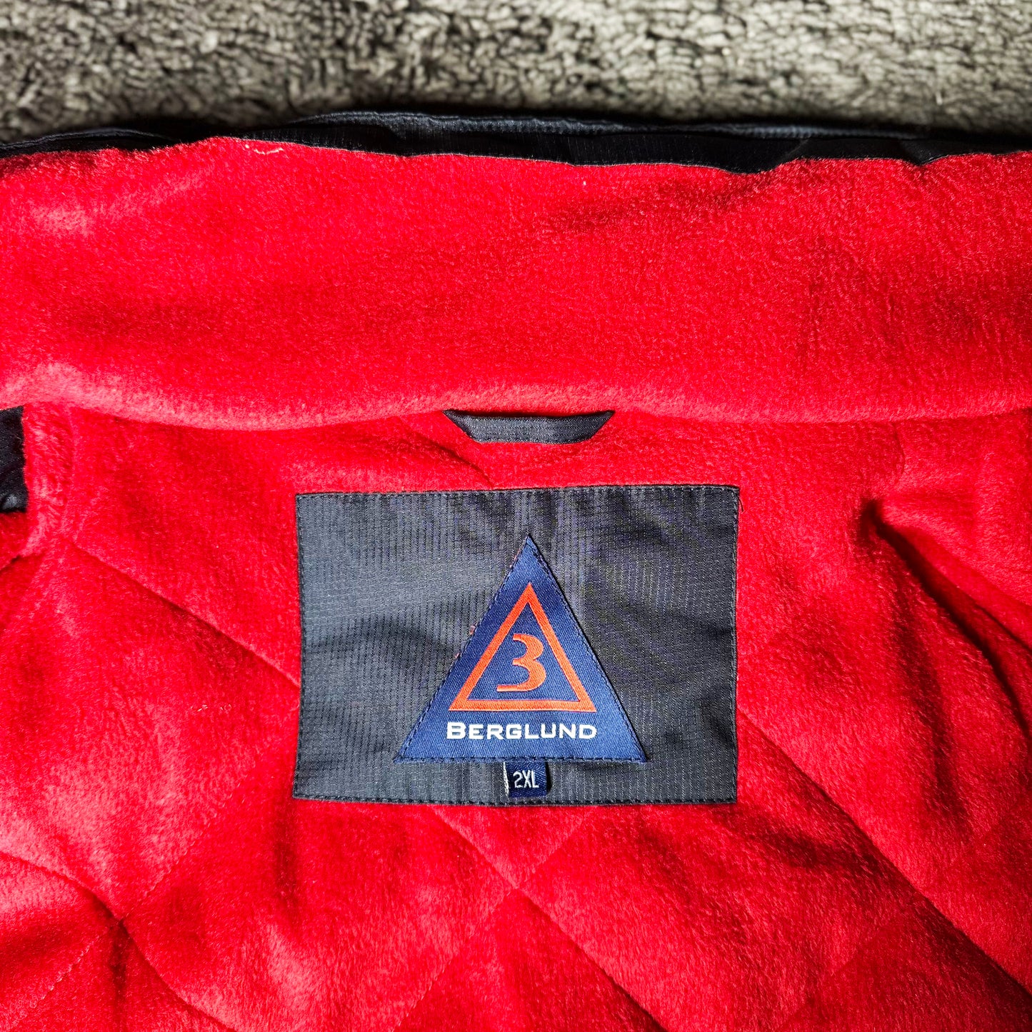 Windbreaker - Black & Red - Size 2XL