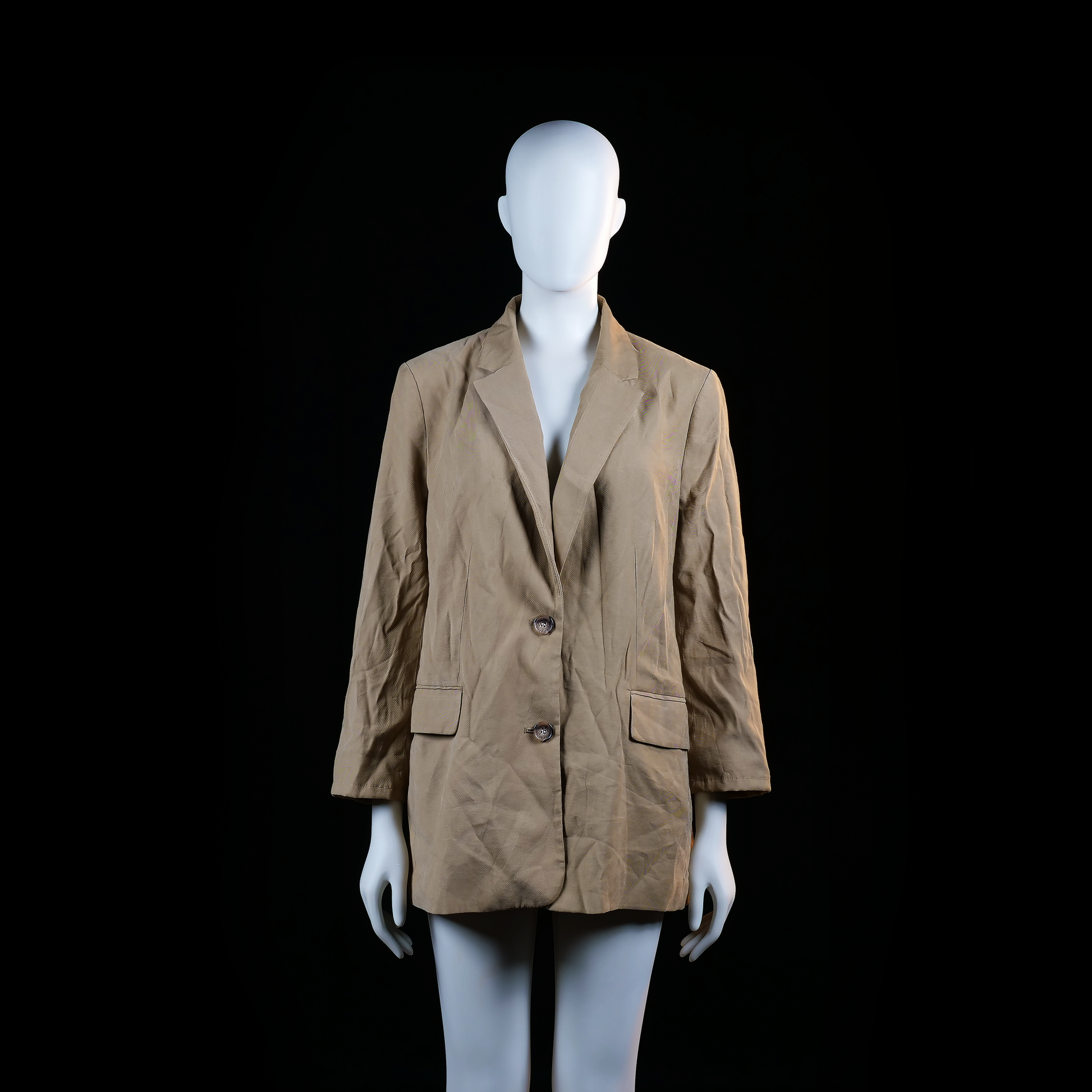 H&M - Blazer - Camel - Size 44 - Long blazer-style jacket with a deep V neckline, two-button closure, and flap hip pockets. Slightly wrinkled texture throughout.