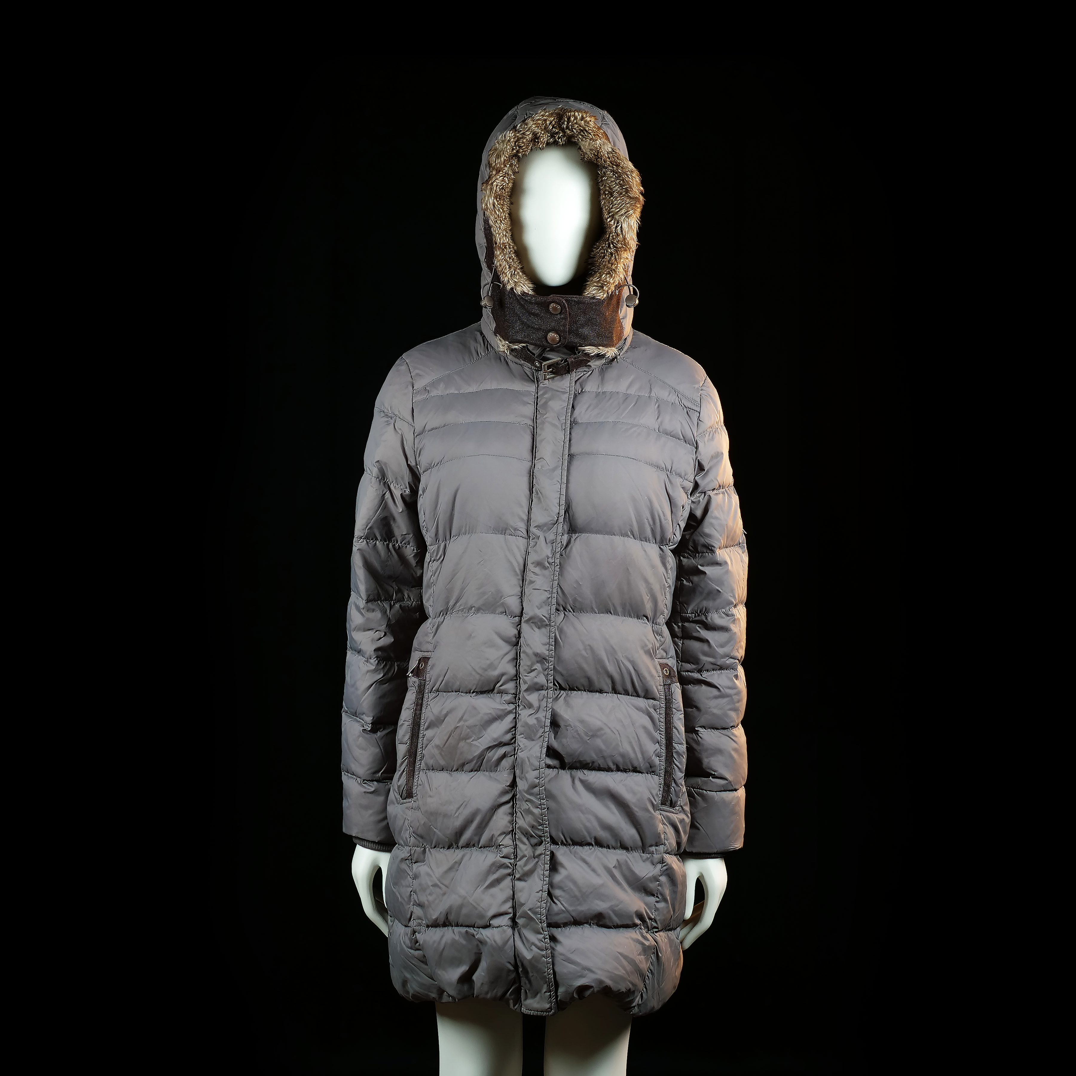 Esprit - Parka - Gray - Size 42 - Long quilted coat with horizontal baffles, a front zip concealed by a snap-button placket, and a fur-lined hood with a buckled collar strap. Features zip and flap pockets on the sides and sleeve.